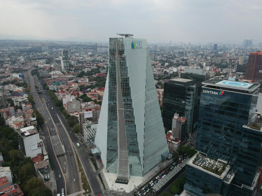 Importancia de la acreditación en másters financieros 1 pexels photo 9041650 1